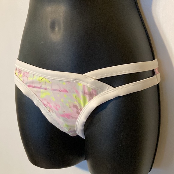 Victoria’s Secret PINK Women’s 2-Piece Bikini - Picture 3 of 10